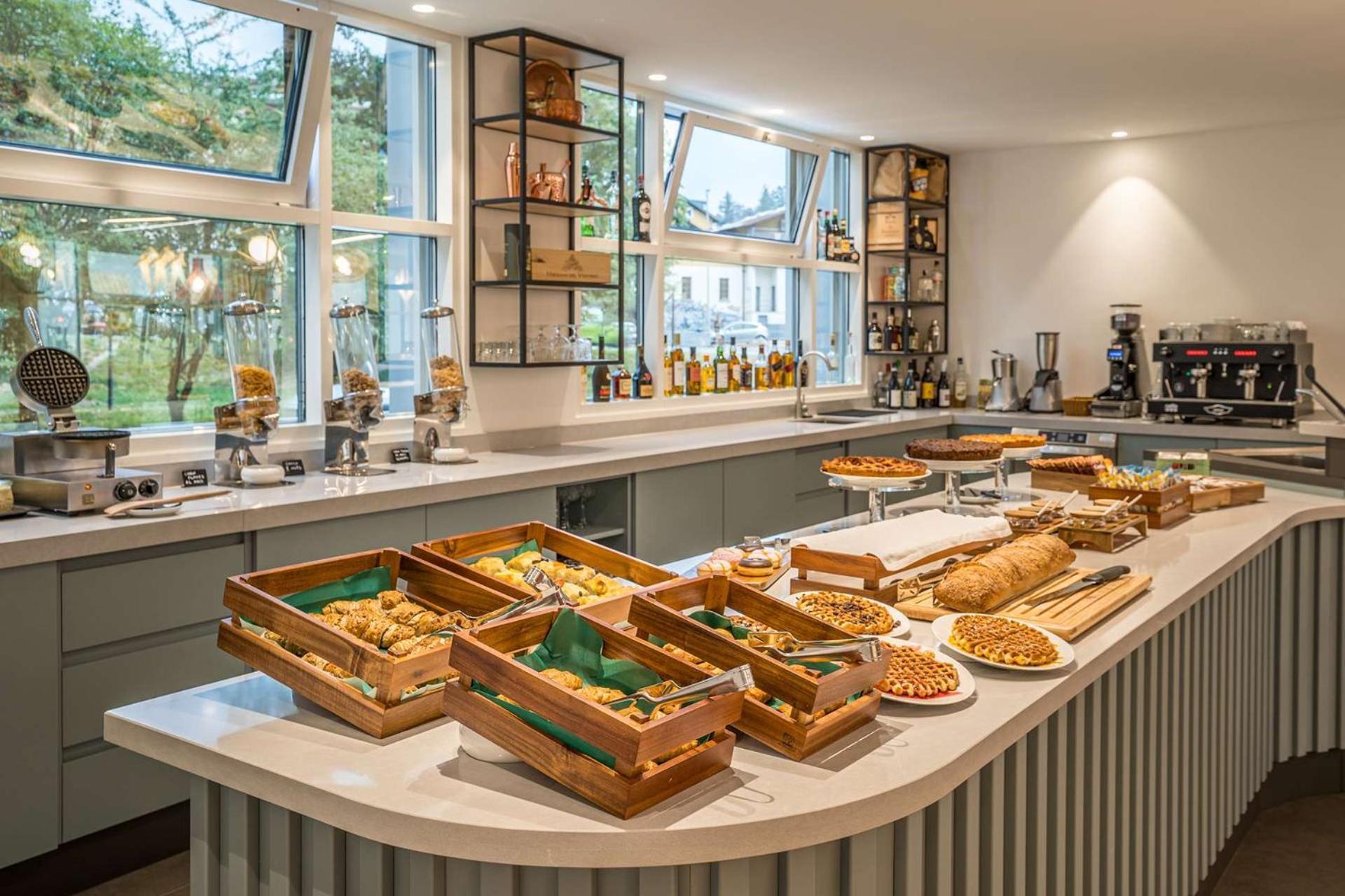 Hotel Hampton By Hilton Locarno Losone Exteriér fotografie